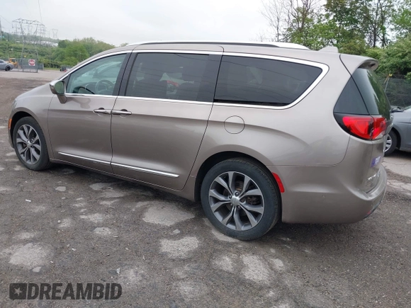 2017 Chrysler Pacifica Limited with VIN 2C4RC1GG4HR537737, listed as a IAAI auction lot 42151937 with 162,473 mi miles and . Bid and sale history available at DreamBid. Image 3.