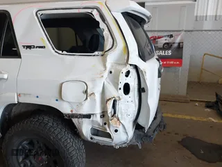 2018 Toyota 4Runner SR5 with VIN JTEBU5JRXJ5603321, listed as a IAAI auction lot 41671207 with 56,540 mi miles. Bid and sale history available at carsss.com. Image 22.