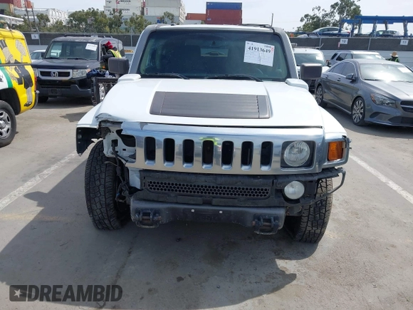 2006 Hummer H3 with VIN 5GTDN136X68330725, listed as a IAAI auction lot 41913649 with 171,522 mi miles. Bid and sale history available at carsss.com. Image 6.