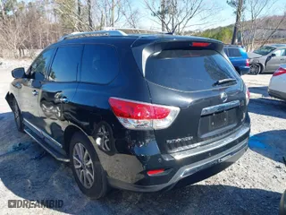 2016 Nissan Pathfinder S with VIN 5N1AR2MNXGC614005, listed as a IAAI auction lot 41588049 with 98,609 mi miles. Bid and sale history available at carsss.com. Image 3.