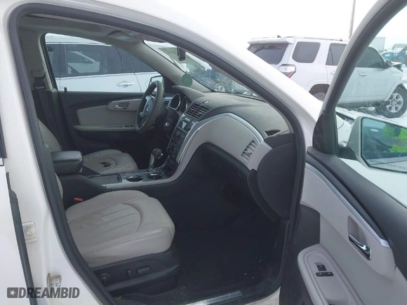 2012 Chevrolet Traverse LTZ with VIN 1GNKVLED6CJ289589, listed as a IAAI auction lot 41226374 with 122,515 mi miles. Bid and sale history available at carsss.com. Image 5.