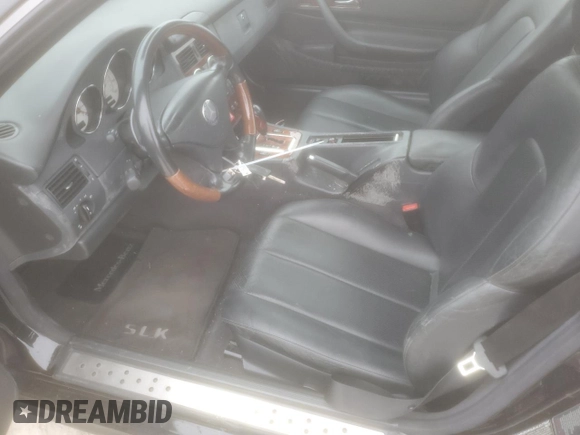 2001 Mercedes-Benz SLK 230/320 with VIN WDBKK65F41F231922, listed as a Copart auction lot 44355855 with 91,480 mi miles and Salvage title. Bid and sale history available at DreamBid. Image 7.