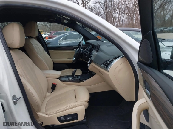 2019 BMW X3 xDrive30i with VIN 5UXTR9C53KLP88805, listed as a IAAI auction lot 41525248 with 73,248 mi miles. Bid and sale history available at carsss.com. Image 5.