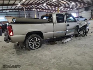 2003 Chevrolet Silverado 1500 LS with VIN 2GCEC19V631300975, listed as a Copart auction lot 41784015 with 0 mi miles and Salvage Title. Bid and sale history available at carsss.com. Image 3.
