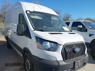 2023 Ford Transit Cargo z VIN 1FTBR3X8XPKA69739, wystawiony jako IAAI lot #41824302 z przebiegiem 67 703 mil mil oraz . Historia ofert i sprzedaży dostępna na DreamBid. Obrazek 1.