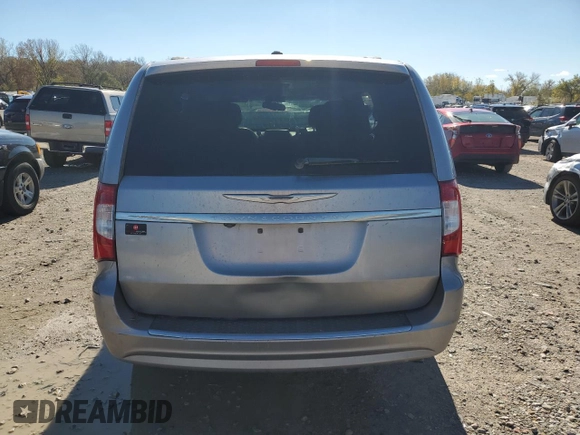 2014 Chrysler Town & Country Touring z VIN 2C4RC1BG1ER395561, wystawiony jako Copart lot #78031654 z przebiegiem Nie podano mil oraz Szkoda całkowita • Salvage title. Historia ofert i sprzedaży dostępna na DreamBid. Obrazek 6.