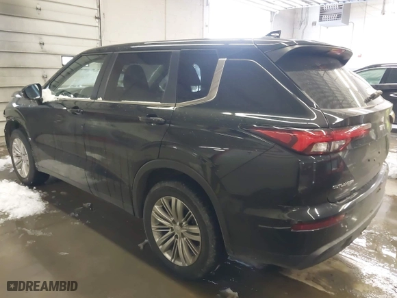 2024 Mitsubishi Outlander ES with VIN JA4J4UA86RZ004349, listed as a IAAI auction lot 41503384 with 11,792 mi miles. Bid and sale history available at carsss.com. Image 3.
