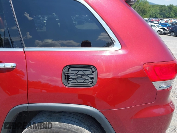 2014 Jeep Grand Cherokee Limited with VIN 1C4RJFBG5EC183810, listed as a IAAI auction lot 42670205 with 151,936 mi miles and . Bid and sale history available at DreamBid. Image 19.