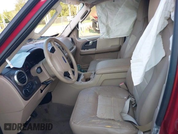 2004 Ford Expedition Eddie Bauer with VIN 1FMFU17L04LA64558, listed as a IAAI auction lot 42558299 with Not provided miles and . Bid and sale history available at DreamBid. Image 5.
