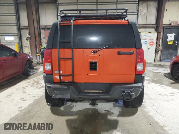 2008 Hummer H3 SUV with VIN 5GTEN13E488103030, listed as a Copart auction lot 43262805 with 168,950 mi miles and Salvage Title. Bid and sale history available at carsss.com. Image 6.