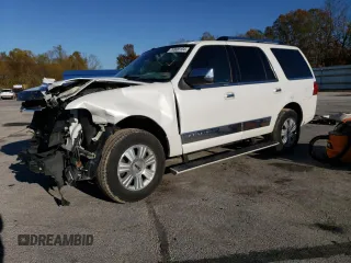 2014 Lincoln Navigator z VIN 5LMJJ2J56EEL06162, wystawiony jako Copart lot #79900104 z przebiegiem 134 651 mil mil oraz Szkoda całkowita • Salvage title. Historia ofert i sprzedaży dostępna na DreamBid. Obrazek 1.
