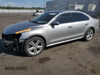 2014 Volkswagen Passat SE z VIN 1VWBT7A3XEC038811, wystawiony jako Copart lot #55198795 z przebiegiem 119 497 mil mil oraz Szkoda całkowita • Salvage title. Historia ofert i sprzedaży dostępna na DreamBid. Obrazek 1.