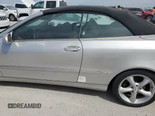 2005 Mercedes-Benz CLK-Class 3.2L with VIN WDBTK65J55F129432, listed as a Copart auction lot 74491374 with 0 mi miles and Non Repairable. Bid and sale history available at carsss.com. Image 12.