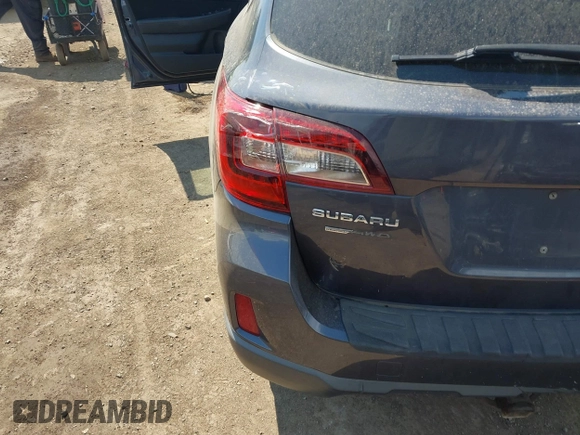 2015 Subaru Outback Premium z VIN 4S4BSBDC4F3228721, wystawiony jako IAAI lot #42601611 z przebiegiem 102 236 mil mil oraz . Historia ofert i sprzedaży dostępna na DreamBid. Obrazek 21.