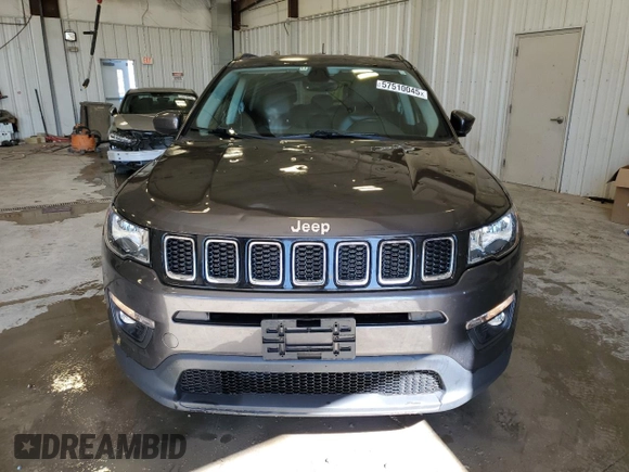2018 Jeep Compass Latitude with VIN 3C4NJDBB6JT142303, listed as a Copart auction lot 57510045 with 65,336 mi miles and Salvage title. Bid and sale history available at DreamBid. Image 5.