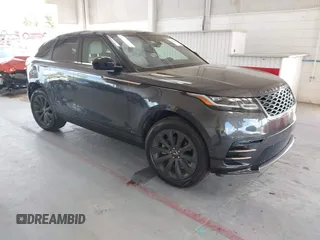 2018 Land Rover Range Rover Velar R-Dynamic SE z VIN SALYL2RX2JA722743, wystawiony jako IAAI lot #42176169 z przebiegiem 70 192 mil mil oraz . Historia ofert i sprzedaży dostępna na DreamBid. Obrazek 1.