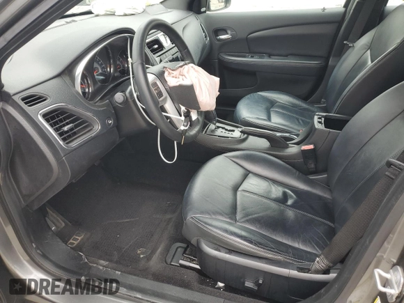 2013 Chrysler 200 Limited with VIN 1C3CCBCG3DN627569, listed as a Copart auction lot 49875895 with 84,473 mi miles and Clean Title. Bid and sale history available at carsss.com. Image 7.