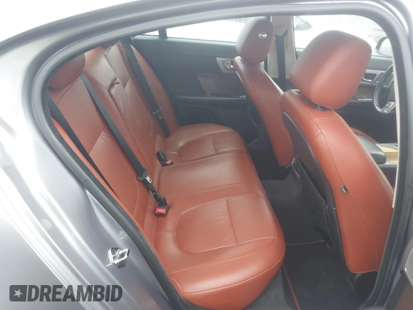 2010 Jaguar XF Supercharged with VIN SAJWA0HE2AMR63968, listed as a IAAI auction lot 41723274 with 102,830 mi miles. Bid and sale history available at carsss.com. Image 8.