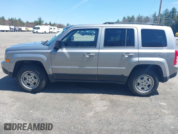 2016 Jeep Patriot Sport with VIN 1C4NJRBB8GD782248, listed as a IAAI auction lot 42087881 with 130,016 mi miles and . Bid and sale history available at carsss.com. Image 14.