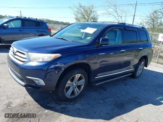 2013 Toyota Highlander Limited with VIN 5TDDK3EH1DS264102, listed as a IAAI auction lot 41829823 with 186,503 mi miles. Bid and sale history available at carsss.com. Image 2.