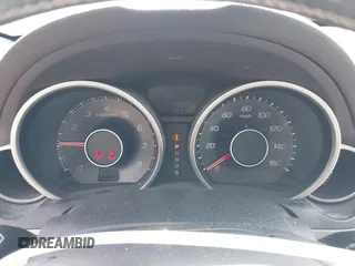 2009 Acura TL Technology z VIN 19UUA96569A002818, wystawiony jako IAAI lot #42219216 z przebiegiem 175 507 mil mil oraz . Historia ofert i sprzedaży dostępna na DreamBid. Obrazek 7.