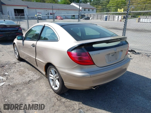 2002 Mercedes-Benz C 230/260/280/320 с VIN WDBRN47J32A235373, выставлен на аукционе IAAI как лот 42247716 с пробегом 76 306 миль миль и . История ставок и продаж доступна на DreamBid. Изображение 3.