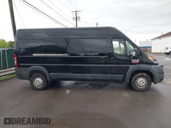2015 Ram ProMaster Cargo z VIN 3C6TRVDG1FE512803, wystawiony jako IAAI lot #42355330 z przebiegiem 87 392 mil mil oraz . Historia ofert i sprzedaży dostępna na DreamBid. Obrazek 13.