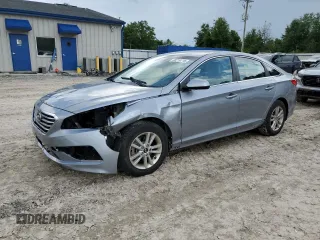 2015 Hyundai Sonata SE z VIN 5NPE24AF0FH172454, wystawiony jako Copart lot #60219715 z przebiegiem 69 585 mil mil oraz Szkoda całkowita • Salvage title. Historia ofert i sprzedaży dostępna na DreamBid. Obrazek 1.