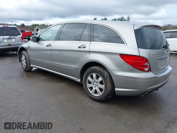 2009 Mercedes-Benz R 3.5L with VIN 4JGCB65E19A089692, listed as a IAAI auction lot 41829067 with 172,470 mi miles and . Bid and sale history available at DreamBid. Image 3.