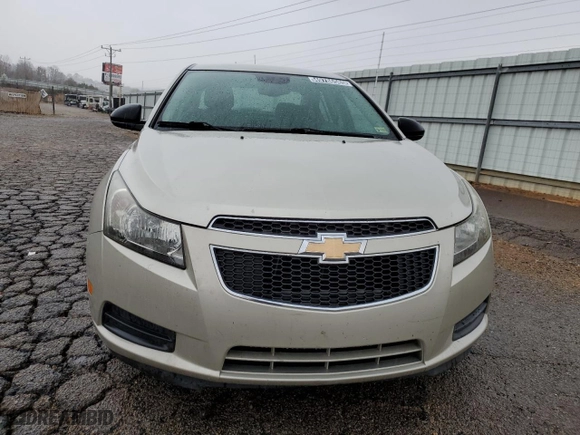 2014 Chevrolet Cruze LS with VIN 1G1PB5SG2E7120311, listed as a Copart auction lot 49786585 with 148,035 mi miles and Clean Title. Bid and sale history available at carsss.com. Image 5.