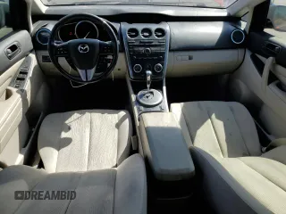 2010 Mazda CX-7 SV z VIN JM3ER2WM3A0321623, wystawiony jako Copart lot #53916965 z przebiegiem 216 749 mil mil oraz Czysty tytuł • Clean title. Historia ofert i sprzedaży dostępna na DreamBid. Obrazek 8.