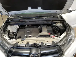 2018 Toyota Highlander SE with VIN 5TDJZRFHXJS542815, listed as a Copart auction lot 57304995 with 124,052 mi miles and Salvage title. Bid and sale history available at DreamBid. Image 12.