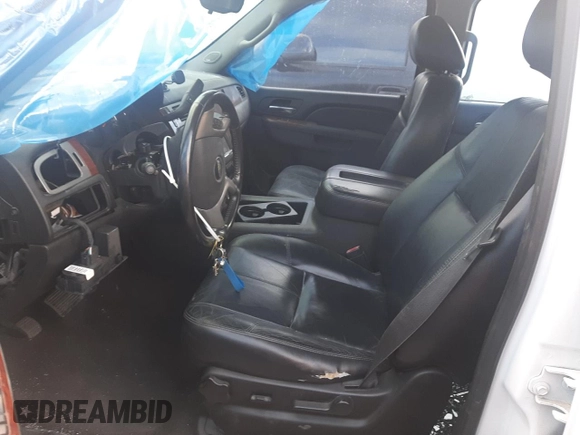 2011 Chevrolet Suburban LT with VIN 1GNSCJE05BR362782, listed as a Copart auction lot 79699964 with 231,534 mi miles and Salvage Title. Bid and sale history available at carsss.com. Image 7.