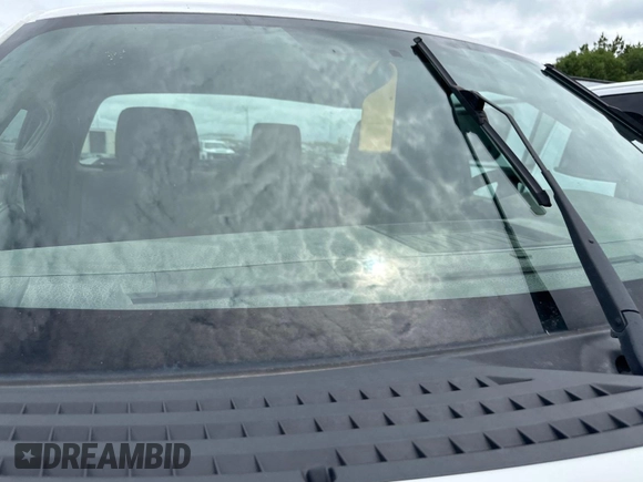 2012 Ford F-150 XL с VIN 1FTMF1CM2CKD53577, выставлен на аукционе IAAI как лот 42585728 с пробегом 167 735 миль миль и . История ставок и продаж доступна на DreamBid. Изображение 18.
