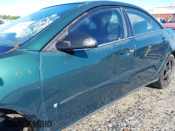 2007 Pontiac G6 1SV Value Leader with VIN 1G2ZF58B974213514, listed as a IAAI auction lot 41988782 with 283,986 mi miles. Bid and sale history available at carsss.com. Image 6.
