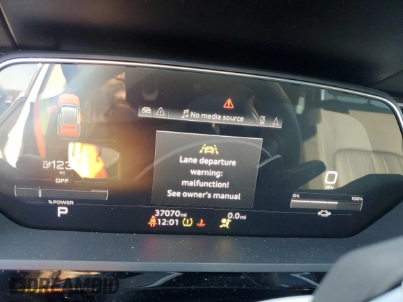 2021 Audi e-tron Premium Plus with VIN WA1LAAGE7MB015990, listed as a Copart auction lot 85205754 with 37,070 mi miles and Salvage Title. Bid and sale history available at DreamBid. Image 9.