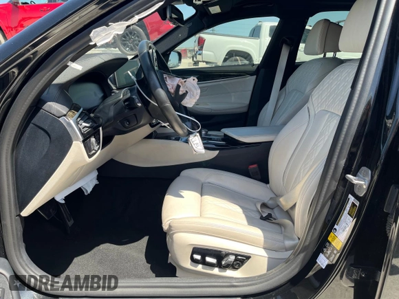 2020 BMW 5 Series M550i xDrive z VIN WBAJS7C01LCD23365, wystawiony jako Copart lot #49166705 z przebiegiem 42 293 mil mil oraz Szkoda całkowita • Salvage title. Historia ofert i sprzedaży dostępna na DreamBid. Obrazek 7.
