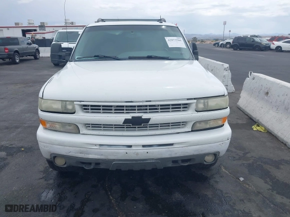 2003 Chevrolet Tahoe Z71 with VIN 1GNEK13Z03R240494, listed as a IAAI auction lot 42075566 with 203,398 mi miles. Bid and sale history available at carsss.com. Image 12.
