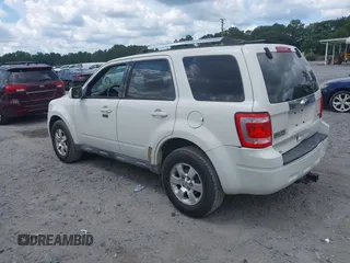 2010 Ford Escape Limited z VIN 1FMCU0EG7AKA86772, wystawiony jako IAAI lot #42660728 z przebiegiem 349 526 mil mil oraz . Historia ofert i sprzedaży dostępna na DreamBid. Obrazek 3.