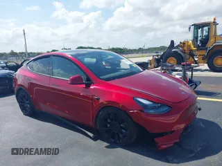 2024 Tesla Model Y с VIN 7SAYGDED8RF019494, выставлен на аукционе IAAI как лот 42336856 с пробегом 3 551 миль миль и . История ставок и продаж доступна на DreamBid. Изображение 1.