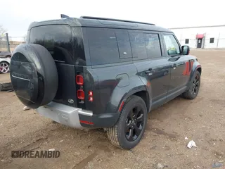 2023 Land Rover Defender S с VIN SALEJ7EX4P2239091, выставлен на аукционе IAAI как лот 41791797 с пробегом 16 042 миль миль и . История ставок и продаж доступна на DreamBid. Изображение 4.