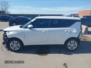 2021 Kia Soul S with VIN KNDJ23AU5M7144920, listed as a IAAI auction lot 41857262 with 28,480 mi miles and . Bid and sale history available at DreamBid. Image 15.