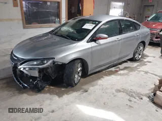 2015 Chrysler 200 S z VIN 1C3CCCBB4FN720602, wystawiony jako IAAI lot #41394048 z przebiegiem 137 706 mil mil oraz . Historia ofert i sprzedaży dostępna na DreamBid. Obrazek 17.