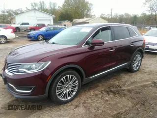 2017 Lincoln MKX Reserve z VIN 2LMPJ8LR3HBL26227, wystawiony jako IAAI lot #41921086 z przebiegiem 131 815 mil mil oraz . Historia ofert i sprzedaży dostępna na DreamBid. Obrazek 17.