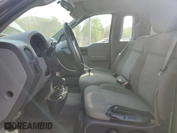 2004 Ford F-150 XL with VIN 1FTRF14W84NB32278, listed as a Copart auction lot 54551395 with 105,282 mi miles and Clean Title. Bid and sale history available at DreamBid. Image 7.