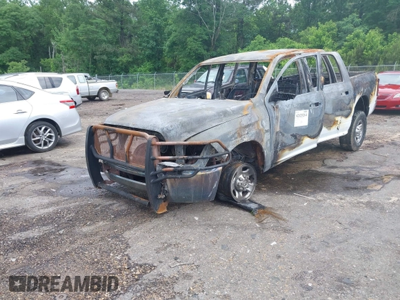 2011 Ram 2500 SLT z VIN 3D7TT2CT7BG552587, wystawiony jako IAAI lot #42123214 z przebiegiem Nie podano mil oraz . Historia ofert i sprzedaży dostępna na DreamBid. Obrazek 2.