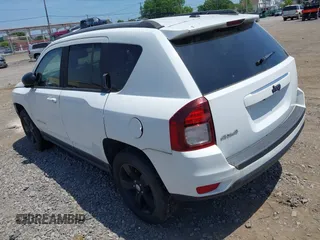 2016 Jeep Compass Sport с VIN 1C4NJDBB5GD662555, выставлен на аукционе IAAI как лот 42591297 с пробегом 82 333 миль миль и . История ставок и продаж доступна на DreamBid. Изображение 3.
