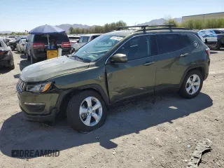 2019 Jeep Compass Latitude with VIN 3C4NJCBB1KT743968, listed as a Copart auction lot 53071465 with 60,678 mi miles and Salvage title. Bid and sale history available at DreamBid. Image 1.