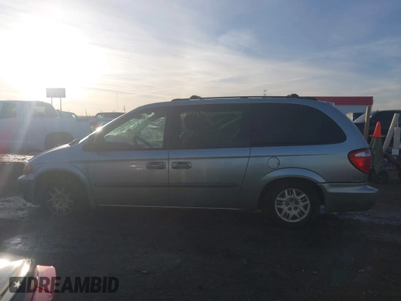 2003 Dodge Grand Caravan with VIN 2D4GP443X3R277421, listed as a IAAI auction lot 41035290 with 243,568 mi miles and . Bid and sale history available at DreamBid. Image 14.
