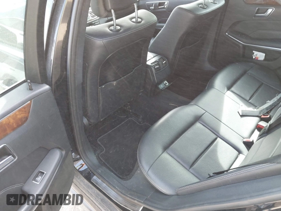 2015 Mercedes-Benz E-Class E 350 Luxury with VIN WDDHF8JB0FB112042, listed as a IAAI auction lot 41771389 with 135,191 mi miles. Bid and sale history available at carsss.com. Image 8.